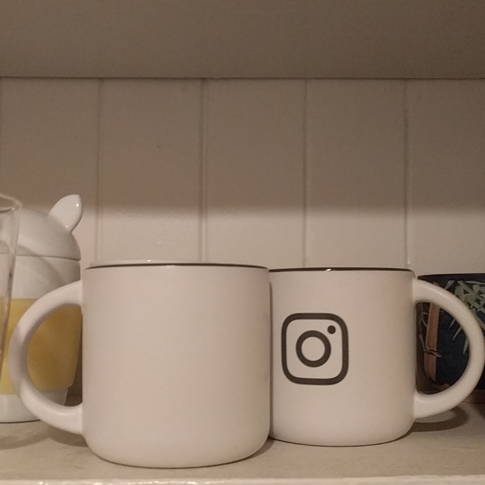 Minimalist Instagram logo mug